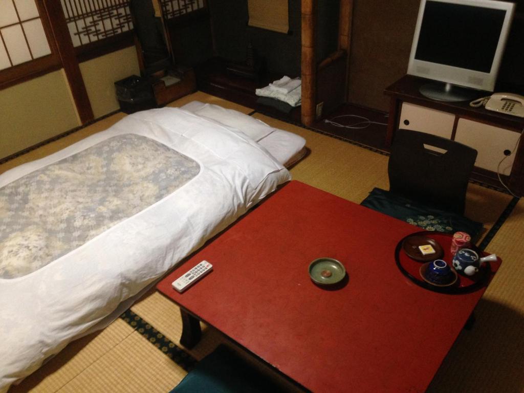 Chuokan Shimizuya Ryokan Nagano Habitación foto